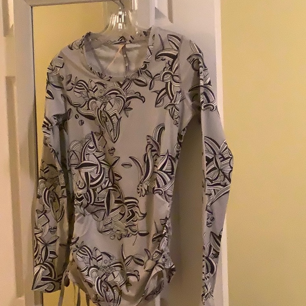 Lole long sleeve wicking top